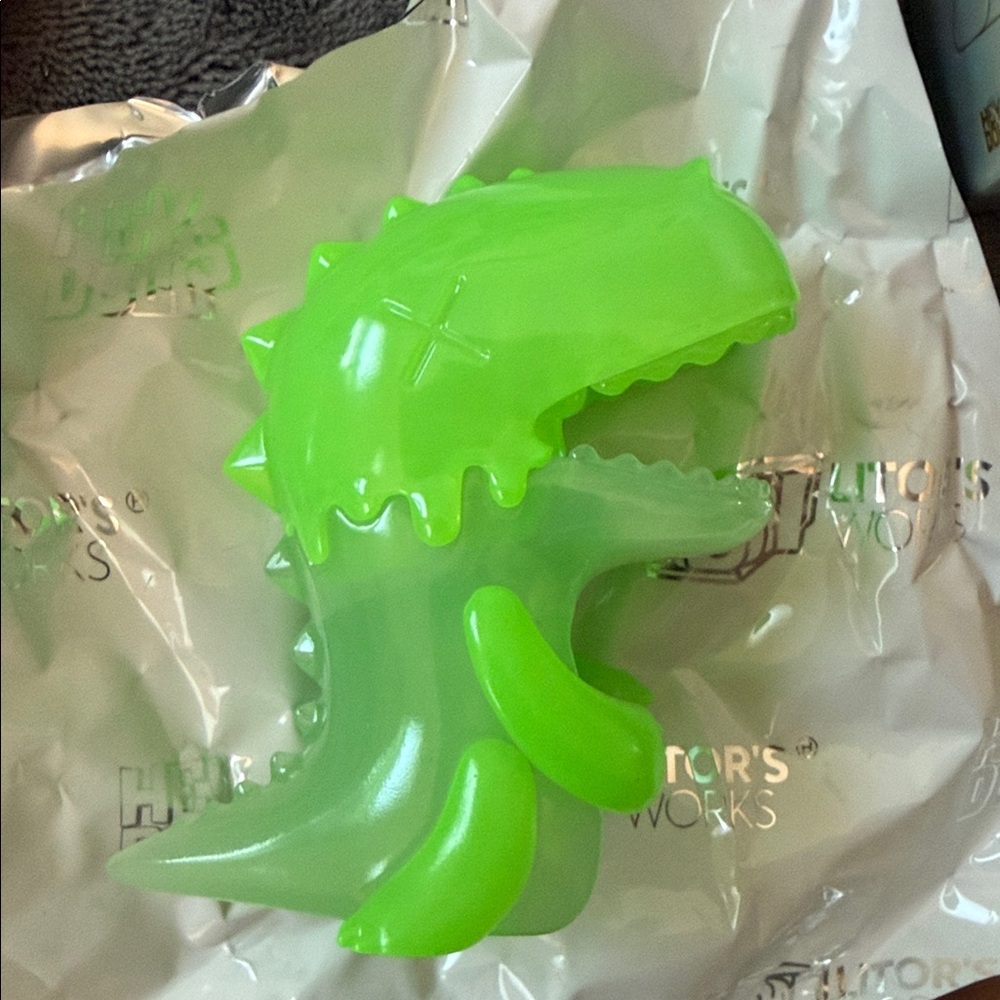 UMASOU - Green Dinosaur Character “ Greeny” 2021 full glow. Hey Dolls “& CQ toys